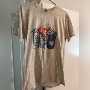Michelob Ultra, Coors Light, Bud Light t-shirt - Size Medium